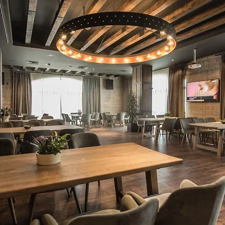 Zaara Estate Winery & Glavan