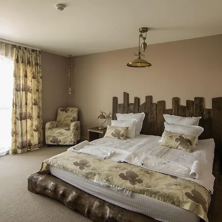 Hotel Zaara Estate Winery &