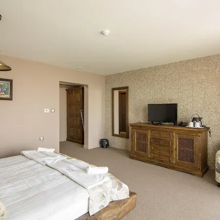 Zaara Estate Winery & Hotel 3*