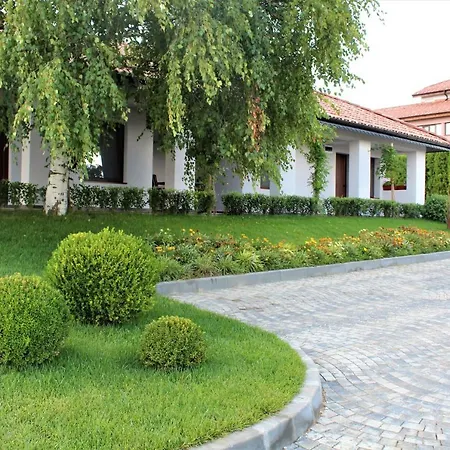 Zaara Estate Winery & 3* Glavan