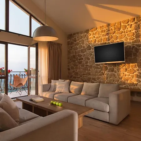 Zaara Estate Winery &