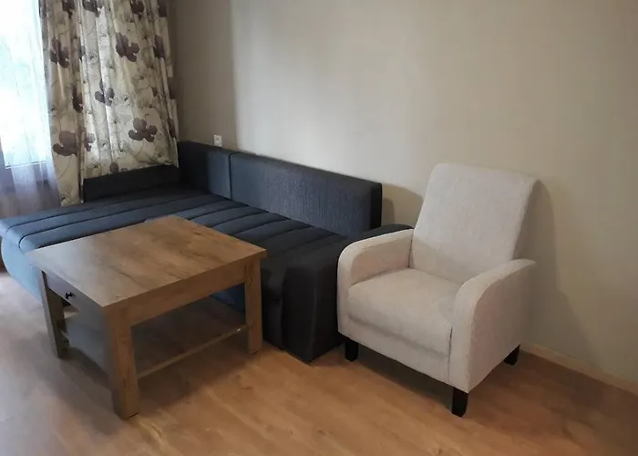 Zaara Estate Winery & 3*