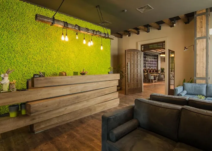 Zaara Estate Winery & 3* Glavan