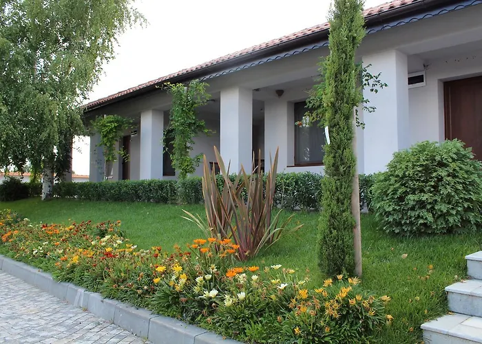 فندق Zaara Estate Winery &