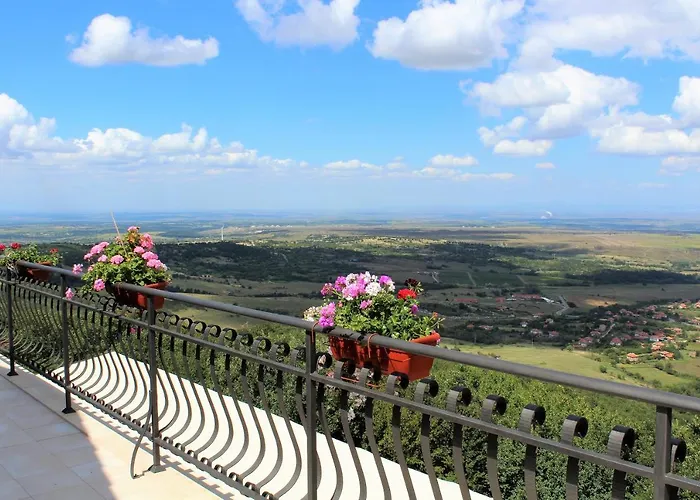 Zaara Estate Winery & فندق 3*