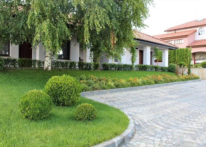 Zaara Estate Winery & 3* Glavan