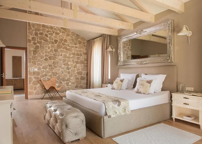 Zaara Estate Winery &