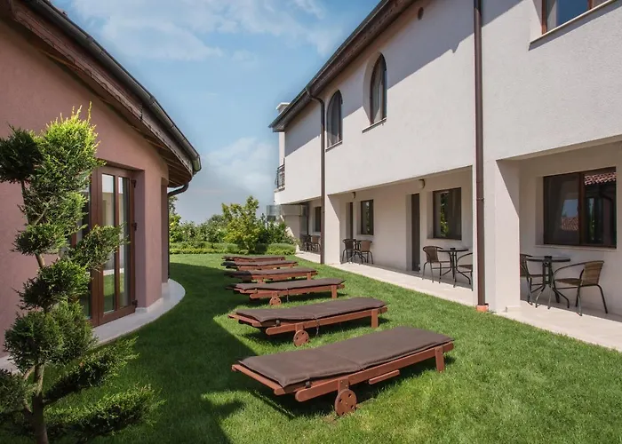 Zaara Estate Winery & Glavan