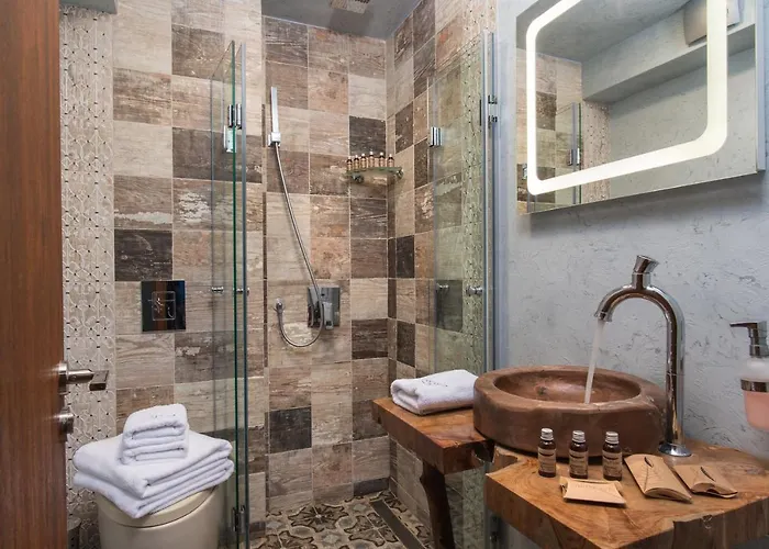 فندق Zaara Estate Winery & Glavan