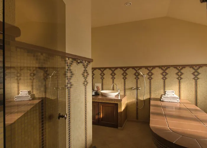 فندق Zaara Estate Winery &