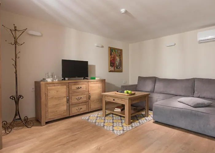 Zaara Estate Winery & Glavan